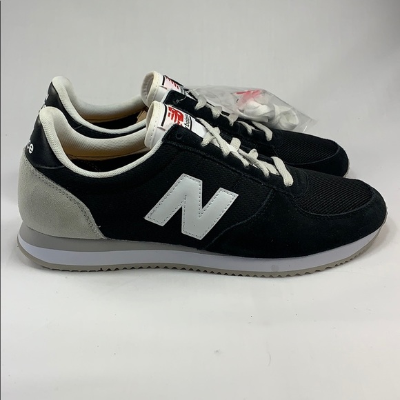 ๐ New Balance Classics Blck/White Sz 10.5 - Picture 3 of 11